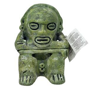 Guillen Etnico Caribeno Sculpture - GREEN Sitting Man Rep. Dom 9”x 5”